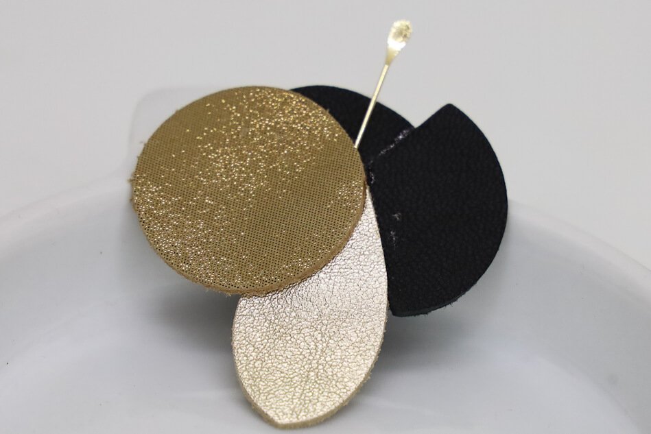 Broches