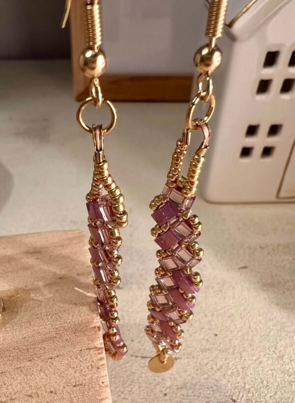 Boucles d’oreilles baguettes roses