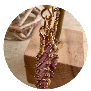 Boucles d’oreilles baguettes mauves