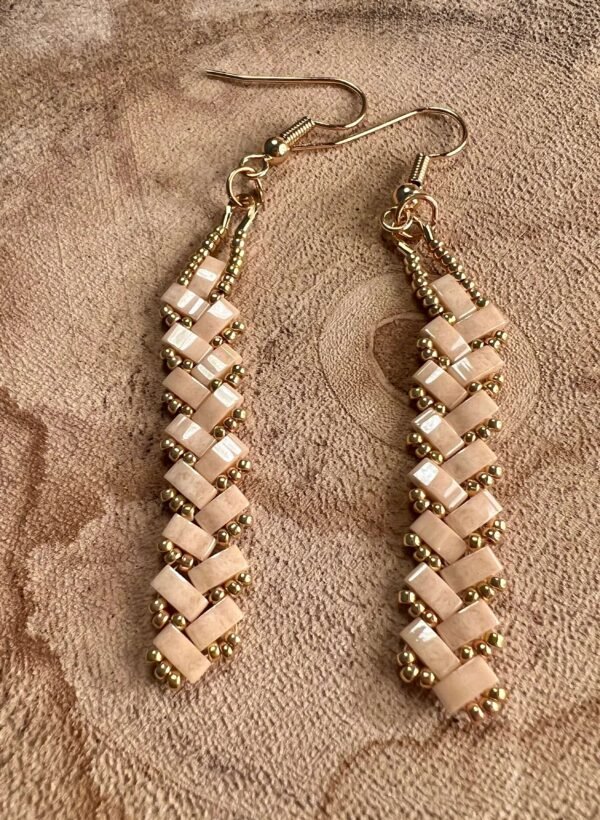 Boucles d’oreilles baguettes crème